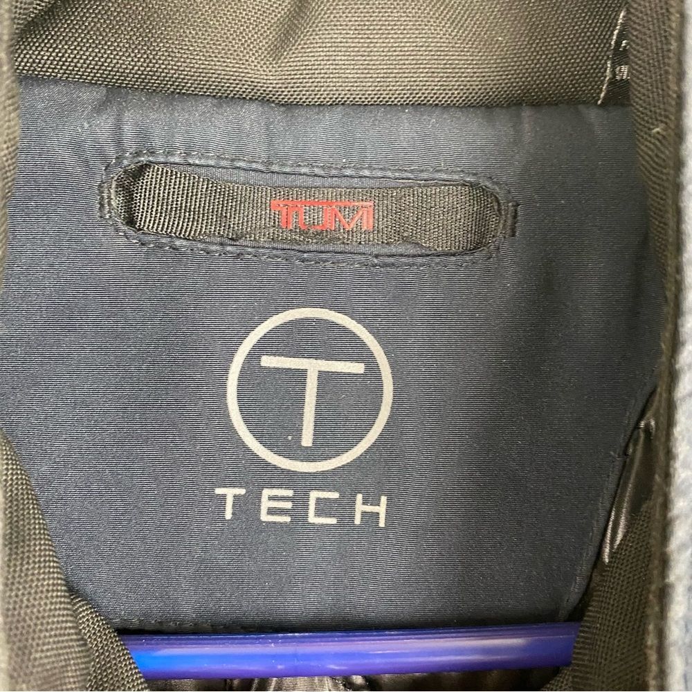 Tumi Tech Jacket Size L View 3
